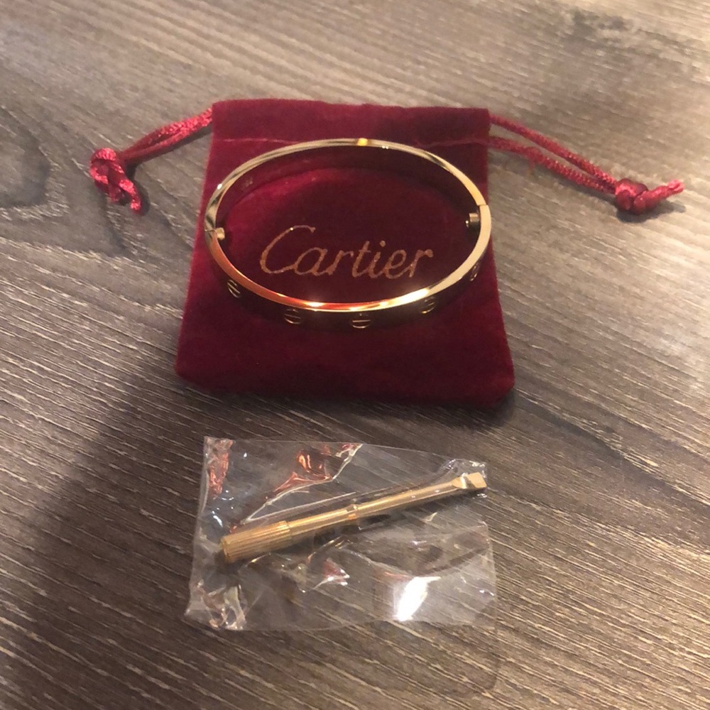 Bracelet